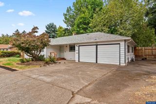 2593 Honeysuckle Wy NE, Salem, OR 97301