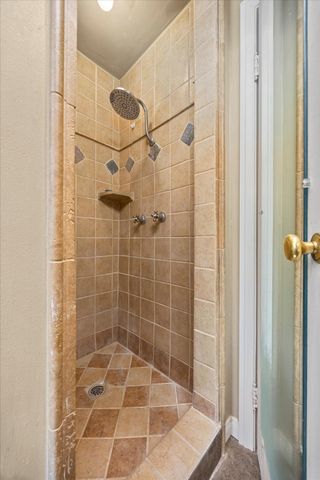 43708 Log Cabin Trail, Lake Hughes, CA 93532