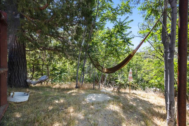 43708 Log Cabin Trail, Lake Hughes, CA 93532