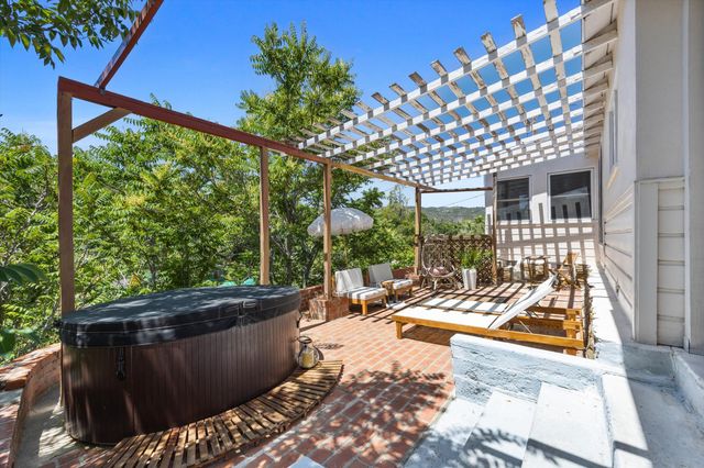 43708 Log Cabin Trail, Lake Hughes, CA 93532