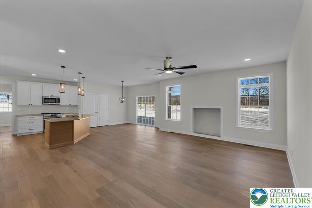 1480 Bushkill Center Road, Bushkill Twp, PA 18064