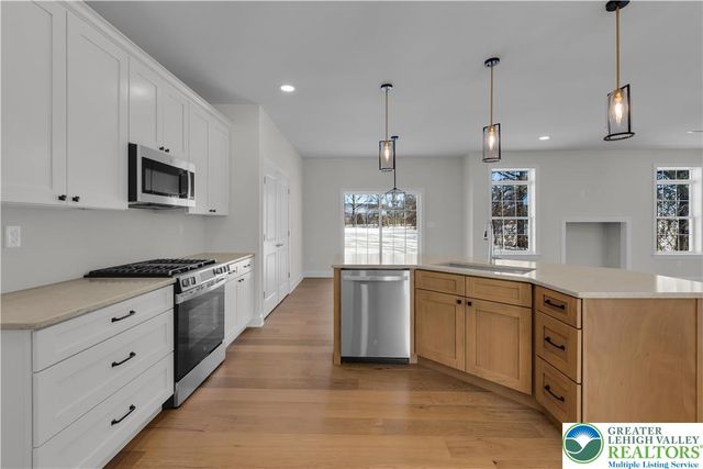 1480 Bushkill Center Road, Bushkill Twp, PA 18064