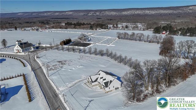 1480 Bushkill Center Road, Bushkill Twp, PA 18064