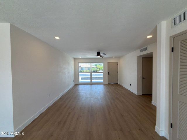 16005 N NICKLAUS Lane, Sun City, AZ 85351