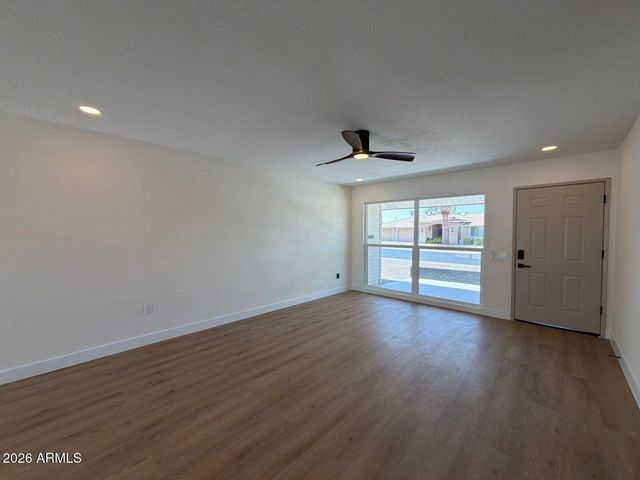 16005 N NICKLAUS Lane, Sun City, AZ 85351