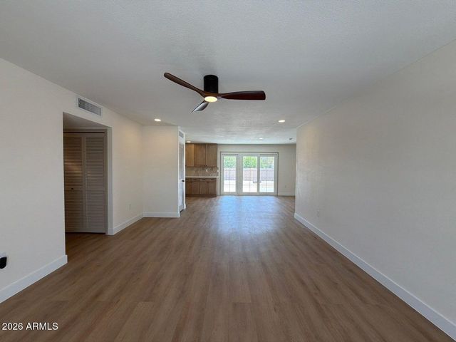 16005 N NICKLAUS Lane, Sun City, AZ 85351