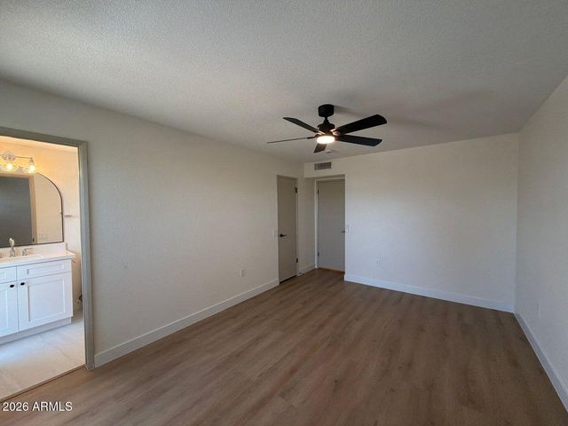 16005 N NICKLAUS Lane, Sun City, AZ 85351