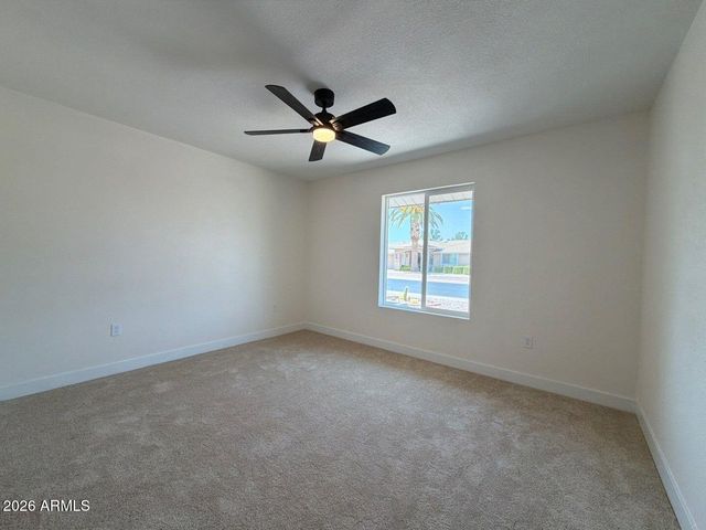 16005 N NICKLAUS Lane, Sun City, AZ 85351
