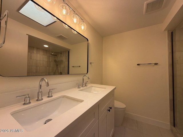 16005 N NICKLAUS Lane, Sun City, AZ 85351