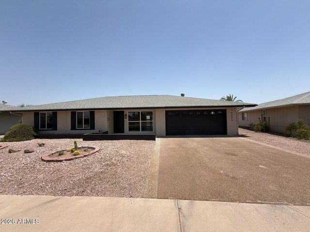 16005 N NICKLAUS Lane, Sun City, AZ 85351