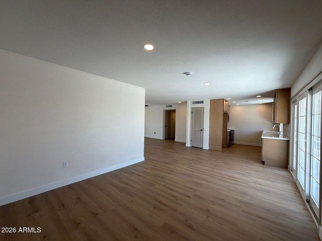 16005 N NICKLAUS Lane, Sun City, AZ 85351