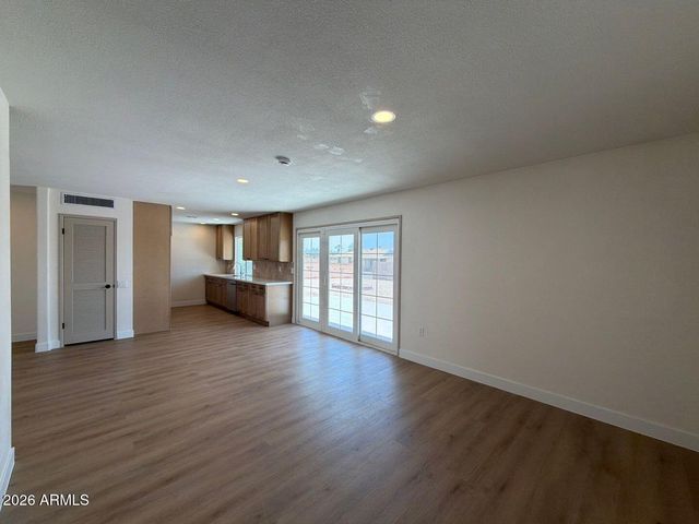 16005 N NICKLAUS Lane, Sun City, AZ 85351