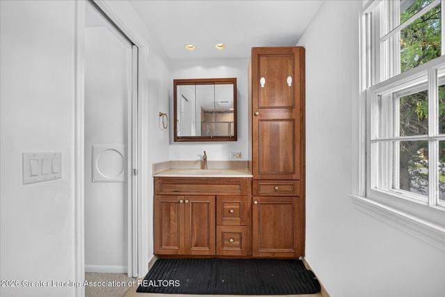 4912 Plum Hollow Drive, Lansing, MI 48917
