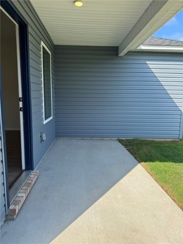 2574 E Meramec Street, Fayetteville, AR 72701
