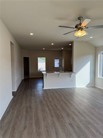 2574 E Meramec Street, Fayetteville, AR 72701