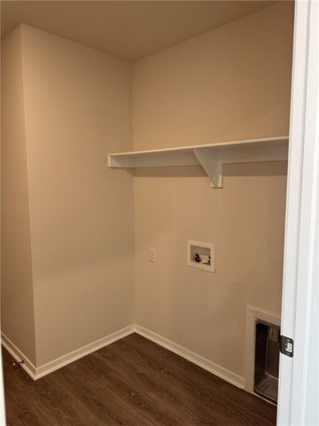 2574 E Meramec Street, Fayetteville, AR 72701