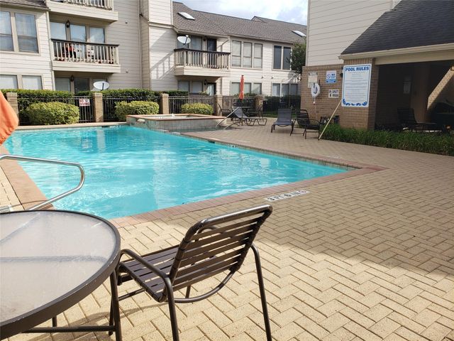 2277 S Kirkwood Road 1115, Houston, TX 77077