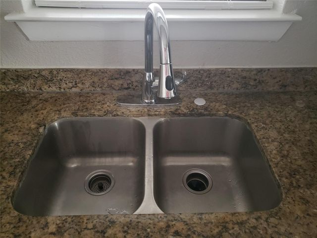 2277 S Kirkwood Road 1115, Houston, TX 77077