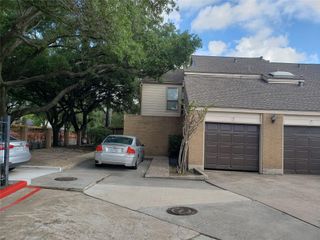 2277 S Kirkwood Road 1115, Houston, TX 77077