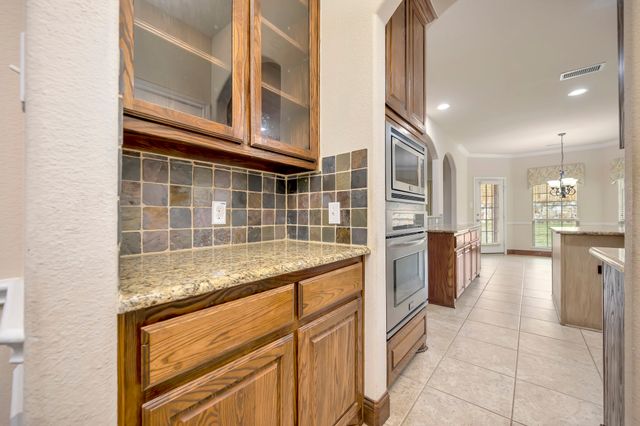 6001 Lacebark Elm Drive, Fort Worth, TX 76123