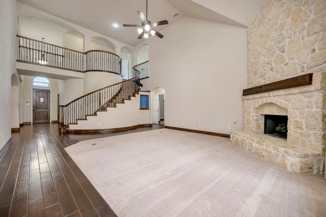 6001 Lacebark Elm Drive, Fort Worth, TX 76123