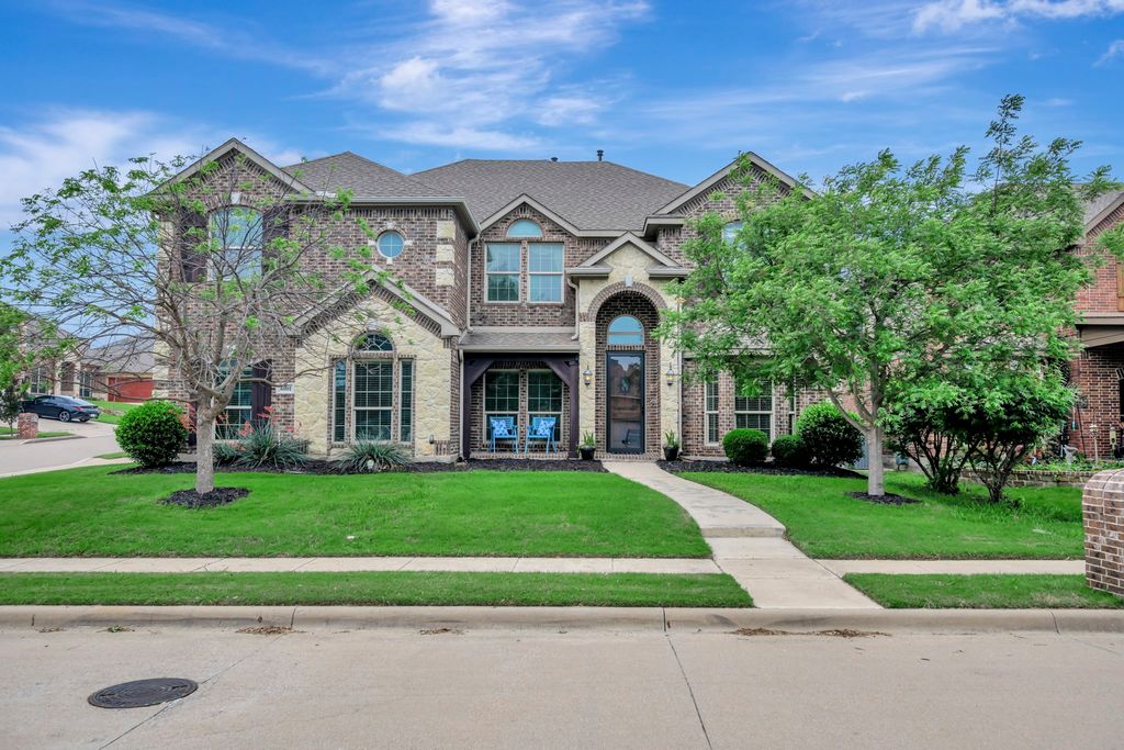 6001 Lacebark Elm Drive, Fort Worth, TX 76123