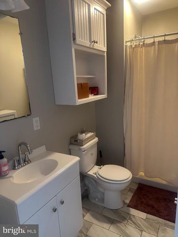 19 S NEW ST, West Chester, PA 19382