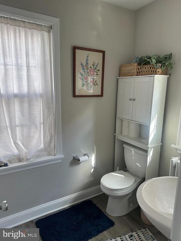 19 S NEW ST, West Chester, PA 19382
