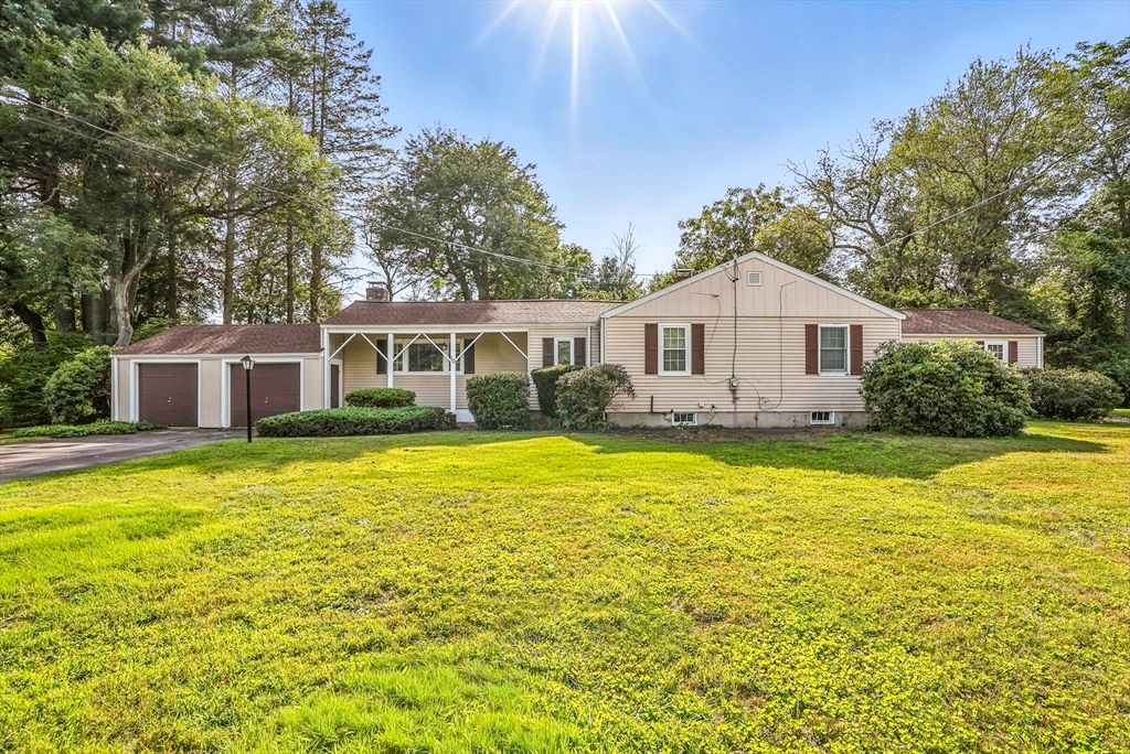 10 Millwood Circle, Framingham, MA 01701