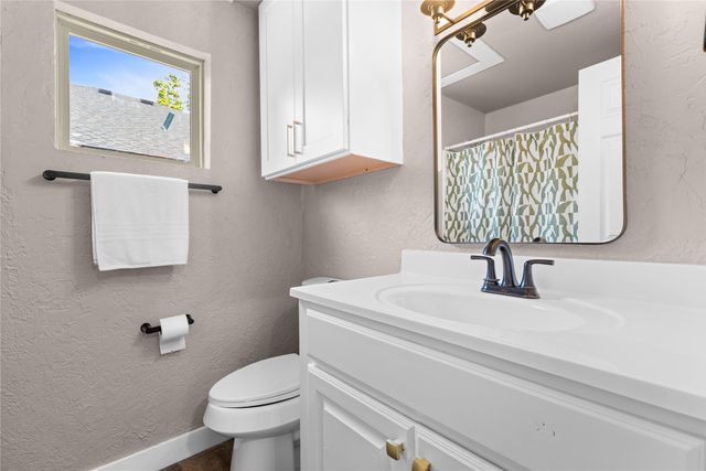 638 Bethpage Avenue, Dallas, TX 75217