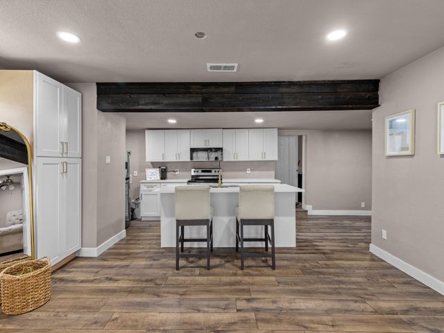 638 Bethpage Avenue, Dallas, TX 75217
