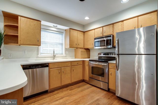 1608 DUNTERRY PL, Mclean, VA 22101