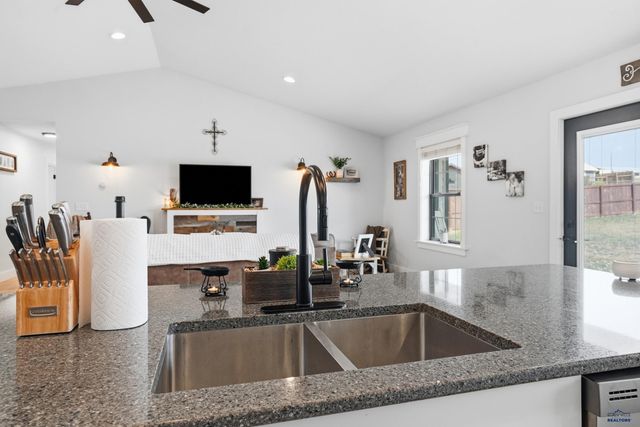 212 VILAS, Hermosa, SD 57744