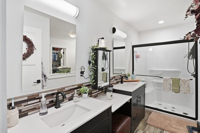 212 VILAS, Hermosa, SD 57744