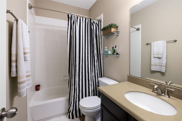 9135 Solvista Pass Lane, Houston, TX 77070