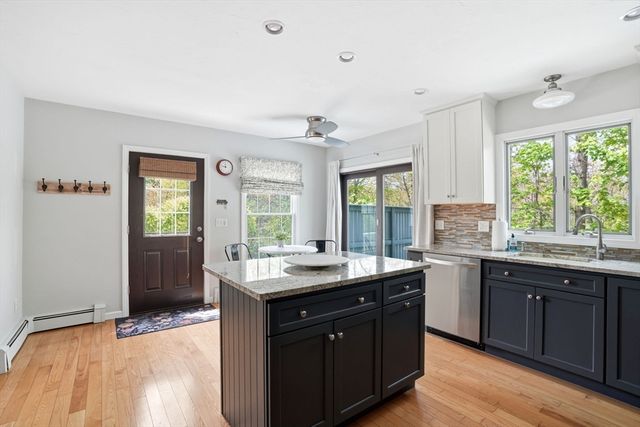 34 North Ave, Attleboro, MA 02703