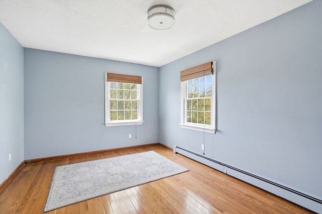 34 North Ave, Attleboro, MA 02703