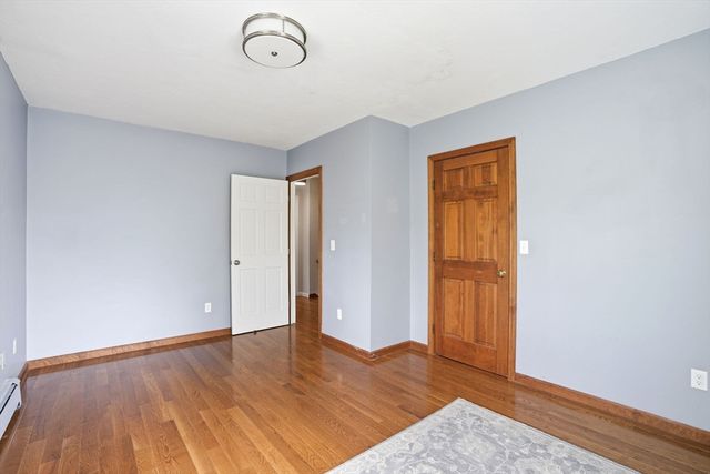 34 North Ave, Attleboro, MA 02703