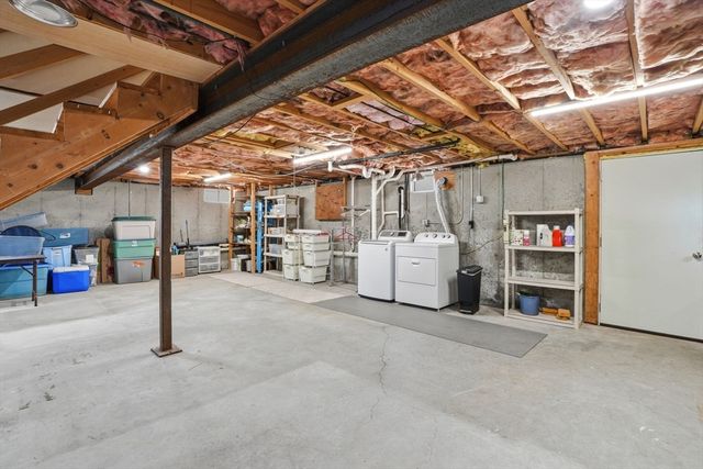 34 North Ave, Attleboro, MA 02703