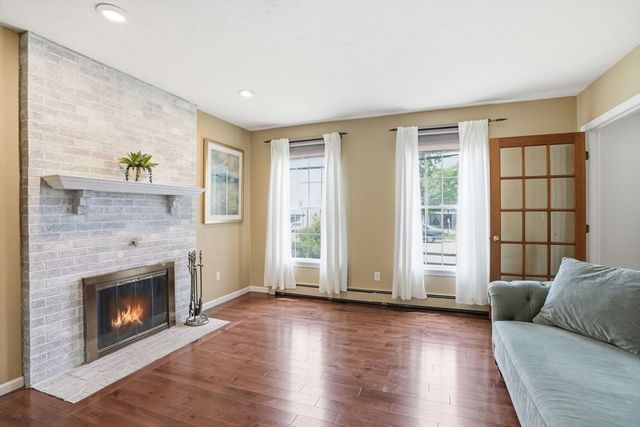 34 North Ave, Attleboro, MA 02703