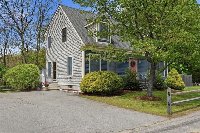 34 North Ave, Attleboro, MA 02703