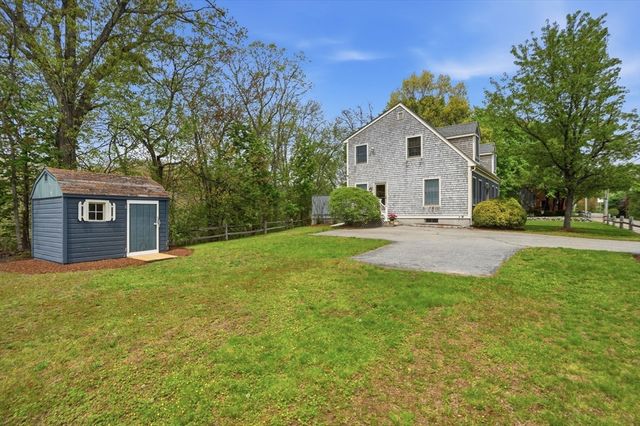 34 North Ave, Attleboro, MA 02703