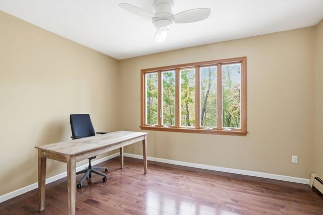 34 North Ave, Attleboro, MA 02703