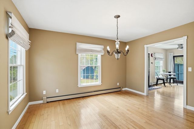 34 North Ave, Attleboro, MA 02703