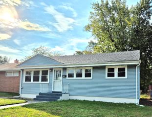 4203 E 12th Place, Gary, IN 46403