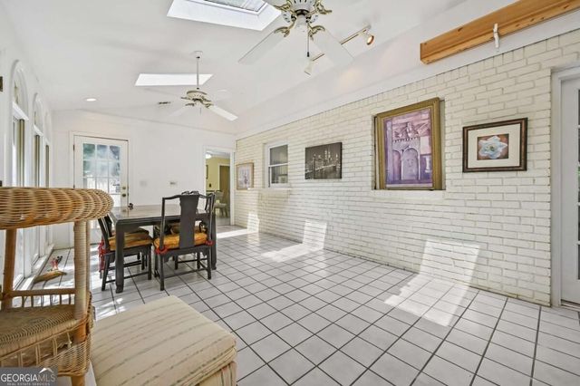 85 Shadow Lake Drive SW, Lilburn, GA 30047
