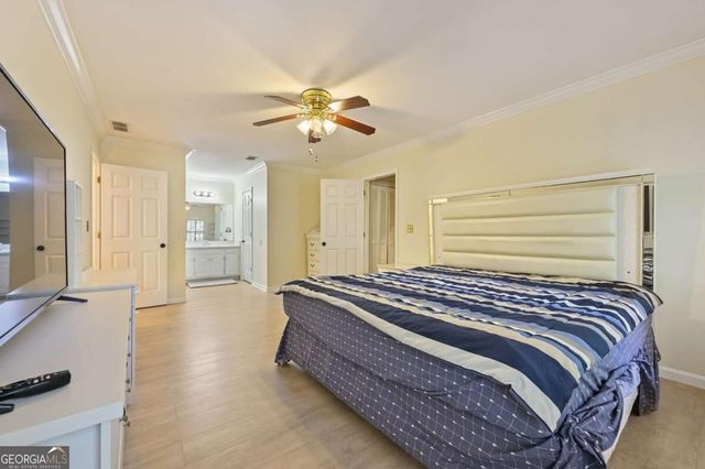 85 Shadow Lake Drive SW, Lilburn, GA 30047