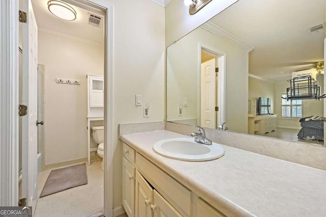 85 Shadow Lake Drive SW, Lilburn, GA 30047