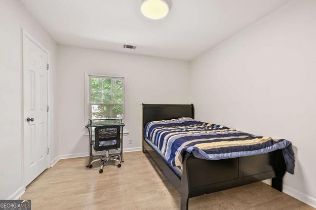 85 Shadow Lake Drive SW, Lilburn, GA 30047