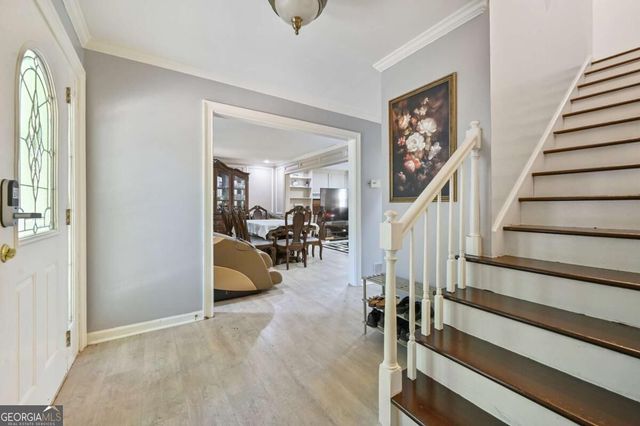 85 Shadow Lake Drive SW, Lilburn, GA 30047